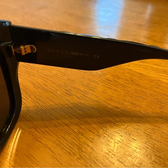 Authentic Gucci Sunglasses - Picture 6 of 8